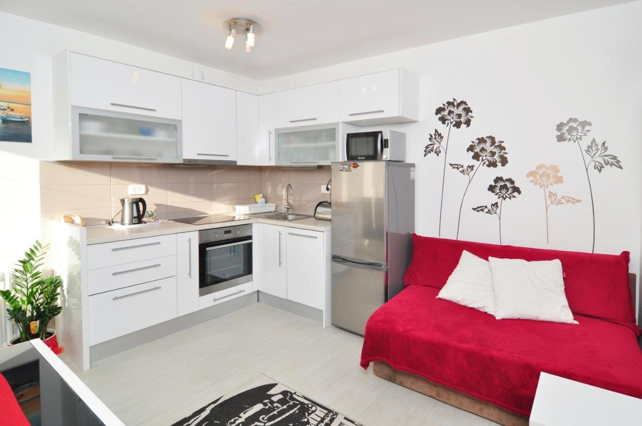 Full Equipped Flat Close To All สปลิท ภายนอก รูปภาพ