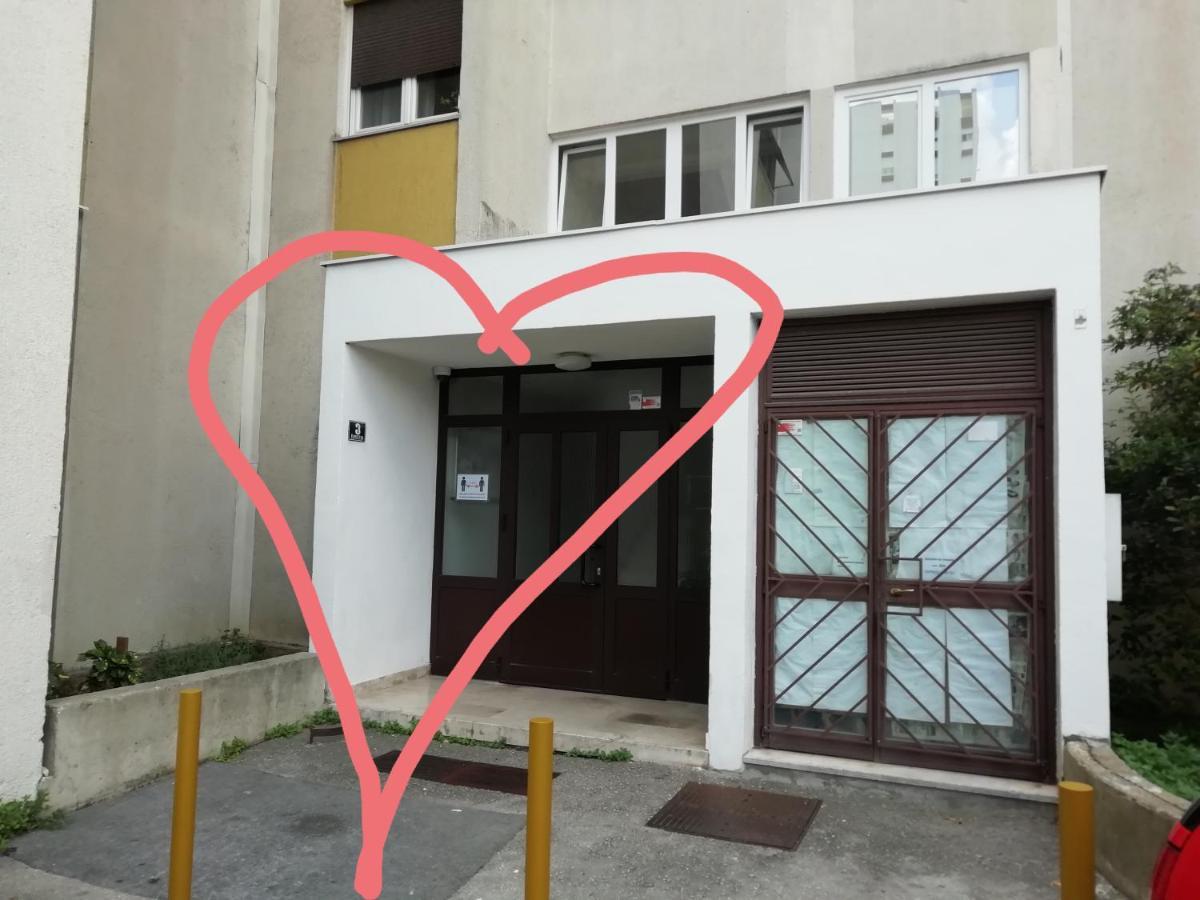 Full Equipped Flat Close To All สปลิท ภายนอก รูปภาพ